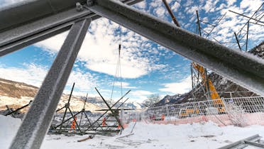 Travail intense même par temps froid à Grône, 2021