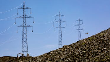 Nuovi tralicci sull’Albula – la linea si è guastata durante la tempesta Vaia, ma non vi è stata alcuna interruzione dell’approvvigionamento.