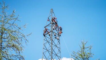Montage des pylônes entre Zernez et La Punt
